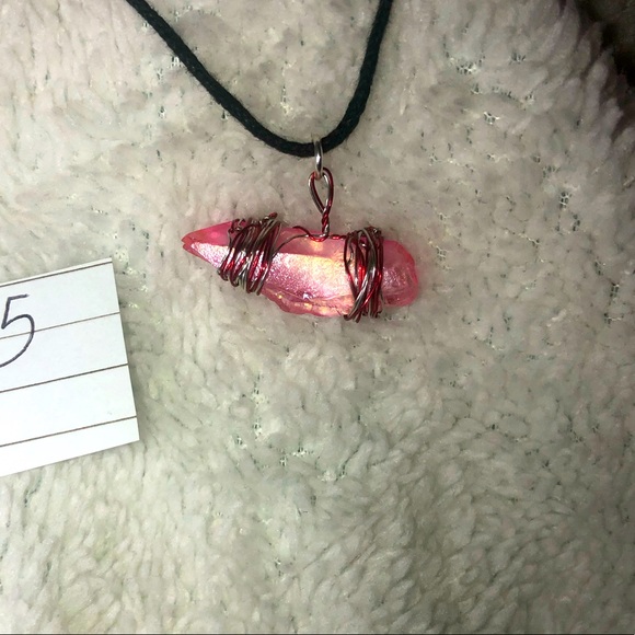 Charm 5 - Picture 1 of 2
